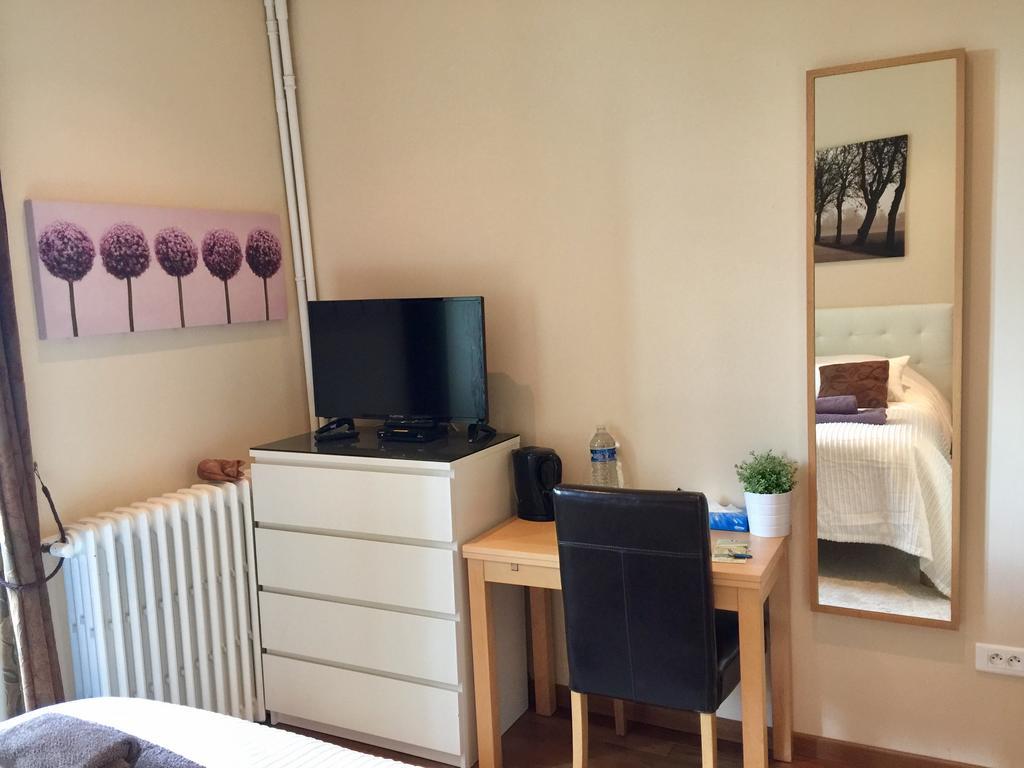 Gites Du Caylar - Chambres Et Appartments 르캘러 외부 사진